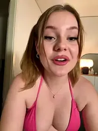 MaribelRiver stripchat stream image