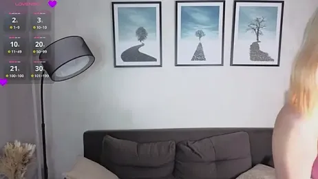 EdlaHewell stripchat stream image