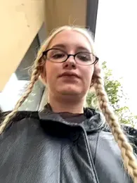 Milkyy_wway stripchat stream image