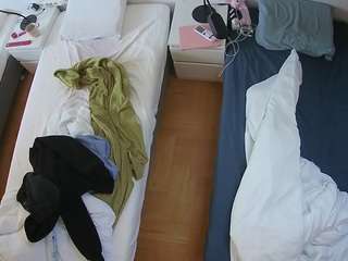 voyeurcam-julmodels-bed-5 camsoda stream image