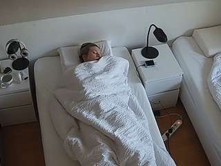 voyeurcam-julmodels-bed-7 camsoda stream image