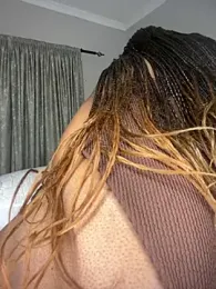 Bustygoddess32 stripchat stream image