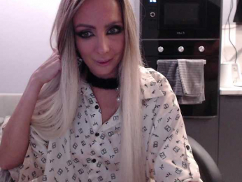 blondalina bongacams stream image