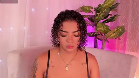 Iris_hott1 stripchat stream image