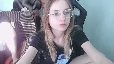 emolina1337 stripchat stream image, 04.10.2025 08:50
