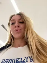 Sweet___Emily stripchat stream image