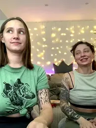 HotCaramellsTV stripchat stream image