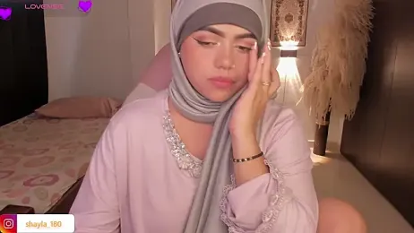 shayla_18 stripchat stream image