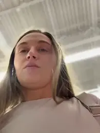 lunagirl13 stripchat stream image