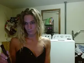 missymilf stripchat stream image