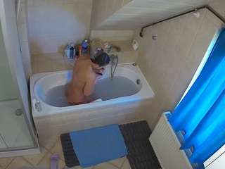 voyeurcam-julmodels-bath-2nd-1 camsoda stream image