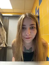 Sunny___Bunny stripchat stream image