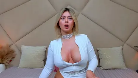 ChloeFrost stripchat stream image