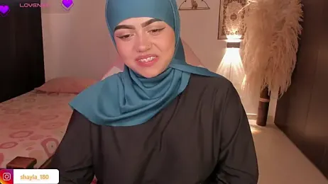 shayla_18 stripchat stream image