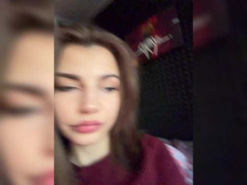 StrawberryGirl bongacams stream image