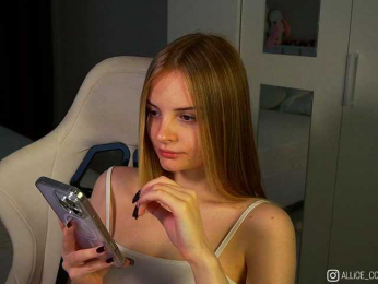 AliceCost bongacams stream image