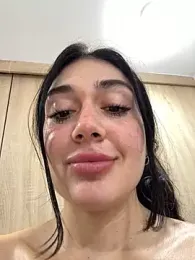 LaanaCooper stripchat stream image