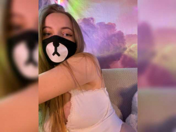 -Summer- bongacams stream image