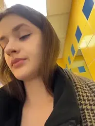 KittyQueeny stripchat stream image