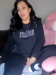 ReiyaRey stripchat stream image