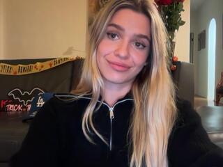 Maci Reynolds flirt4free stream image