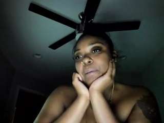 siennadivyne camsoda stream image