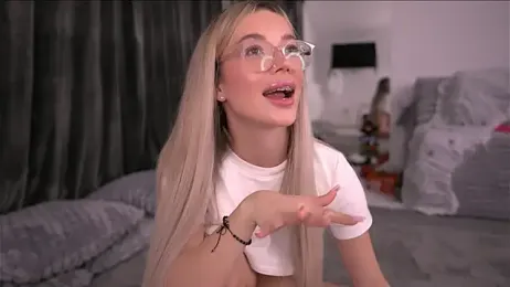 KylieJoyce stripchat stream image