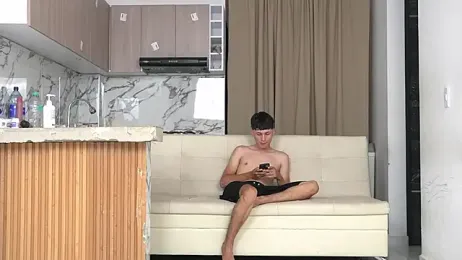 Petiteess stripchat stream image