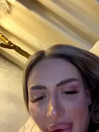 AshleySinn stripchat stream image