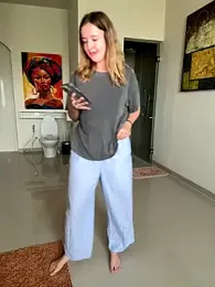 Nura_n_Sarah stripchat stream image