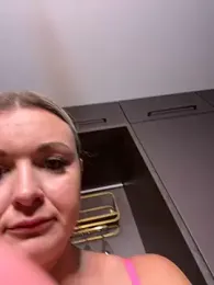 Bella-Tight stripchat stream image