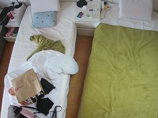 voyeurcam-julmodels-bed-5 camsoda stream image