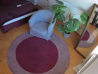 voyeurcam-julmodels-whitebed-5 camsoda stream image