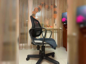 LouiseJenkin bongacams stream image