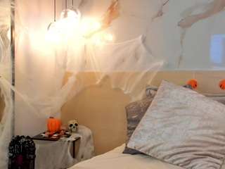 leathompson1 camsoda stream image