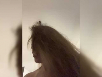 YourLadyyy bongacams stream image