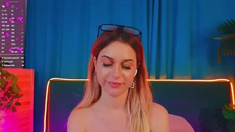 AlinaWalters stripchat stream image