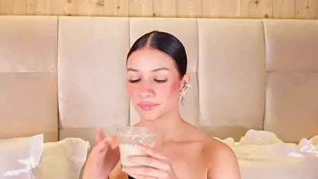 KiraKayleigh1 stripchat stream image