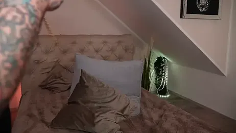 hotmilfbitch stripchat stream image