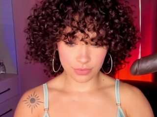 dani-moore camsoda stream image