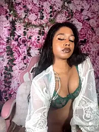 mismialove stripchat stream image