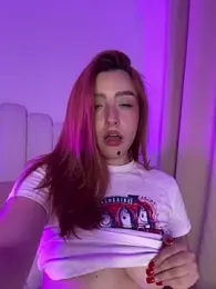 Anavi_ stripchat stream image