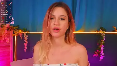 AlinaWalters stripchat stream image