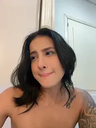 Ale_Lewis stripchat stream image