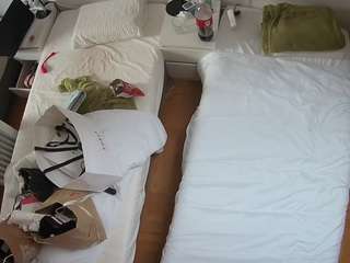 voyeurcam-julmodels-bed-5 camsoda stream image