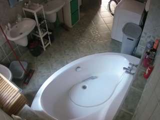 voyeurcam-julmodels-bath-1st-1 camsoda stream image