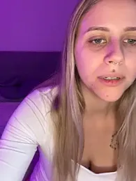 lunawolf21 stripchat stream image