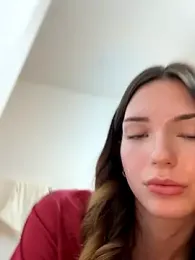 19whitebunny stripchat stream image