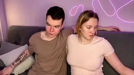 julielourens stripchat stream image