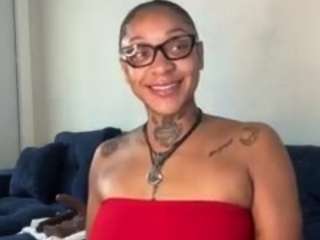 iambaldheadbrittany camsoda stream image, 26.11.2025 15:20